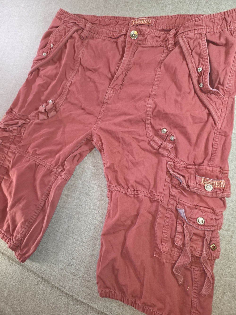 FASHION Rust Red Cargo Shorts Multiple Pockets & Drawstrings Mens Size 42